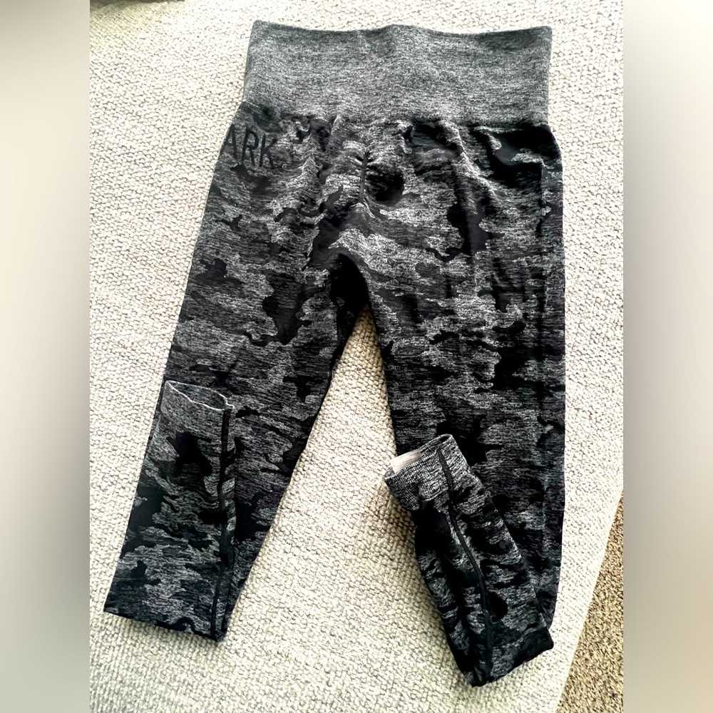 GYMSHARK